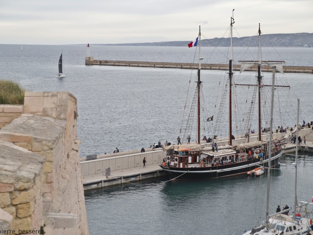 Le Bel-Espoir à quai